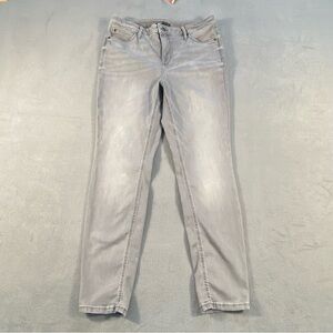 Simply Vera Vera Wang Women’s Light Gray High Rise PowerStretch Skinny Jeans, 12